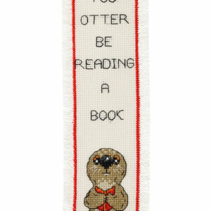 Broderisett - bokmerke "You better be reading a book"