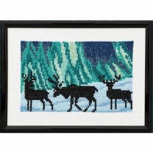 Broderisett - Reinsdyr i Nordlys