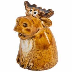 Reinsdyr sittende brun keramikk 4,8x6cm