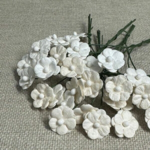 papirblomster - små blomster hvit